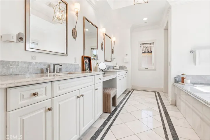566 S 2nd Avenue, Arcadia, California 91006