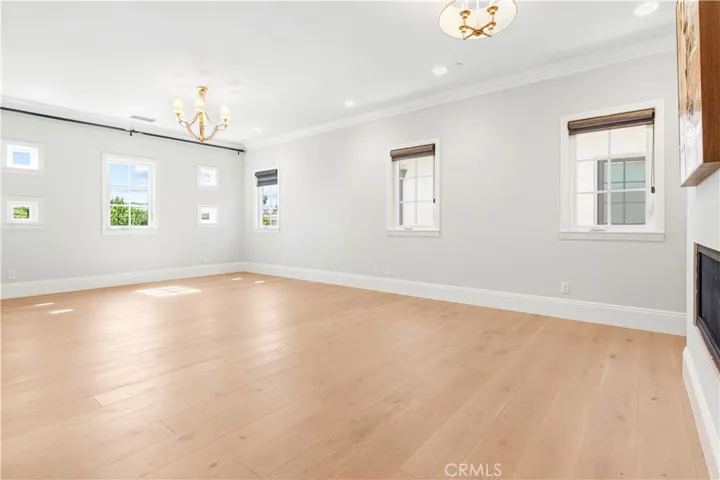 566 S 2nd Avenue, Arcadia, California 91006