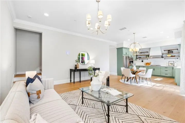 566 S 2nd Avenue, Arcadia, California 91006