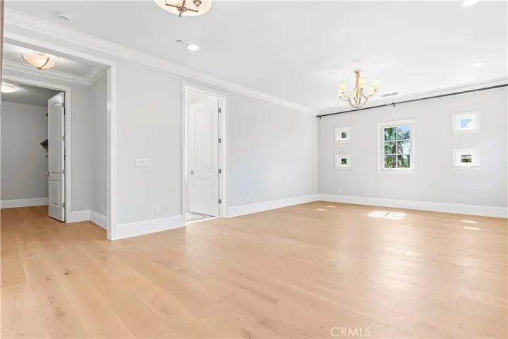 566 S 2nd Avenue, Arcadia, California 91006
