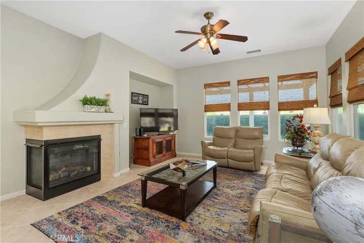 23914 Boulder Oaks, Corona, California 92883