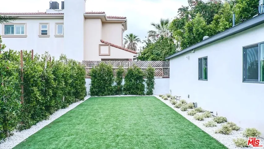 5406 Tampa Avenue, Tarzana, California 91356