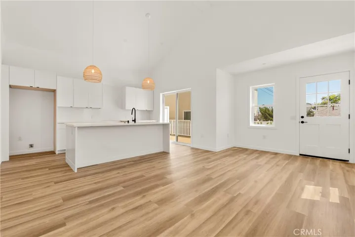 226 B Arena Street, El Segundo, California 90245