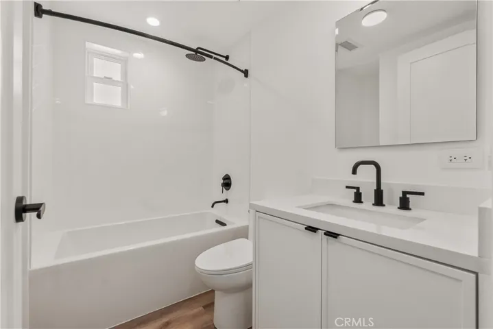 226 B Arena Street, El Segundo, California 90245