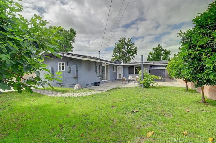 2044 W Spruce Avenue, Orange, California 92868