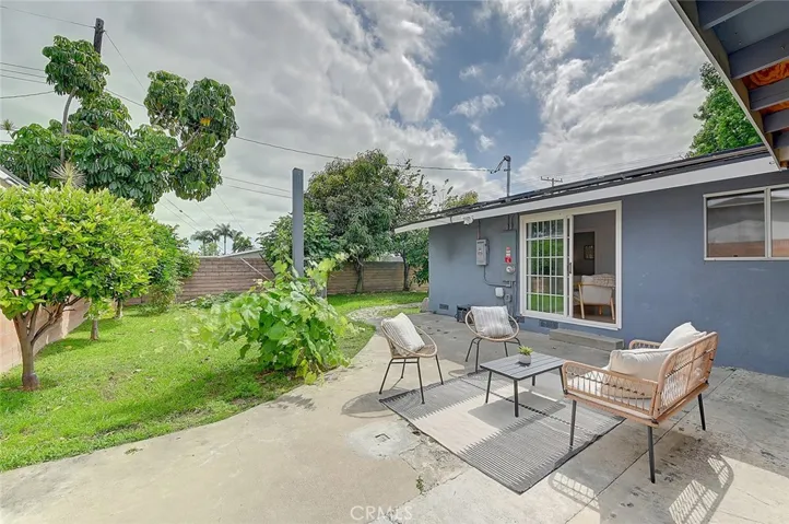 2044 W Spruce Avenue, Orange, California 92868