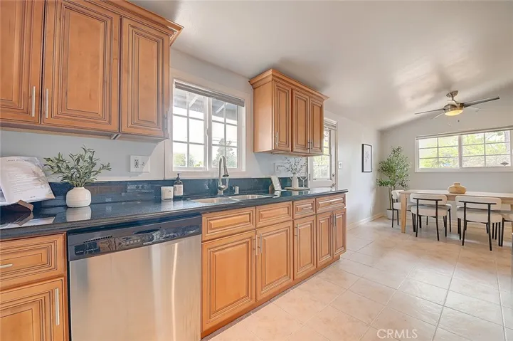 2044 W Spruce Avenue, Orange, California 92868