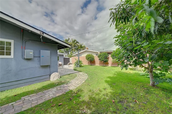 2044 W Spruce Avenue, Orange, California 92868