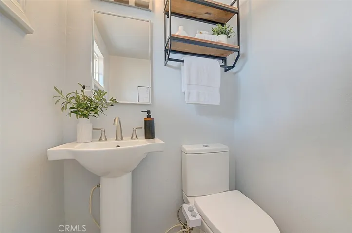 2044 W Spruce Avenue, Orange, California 92868