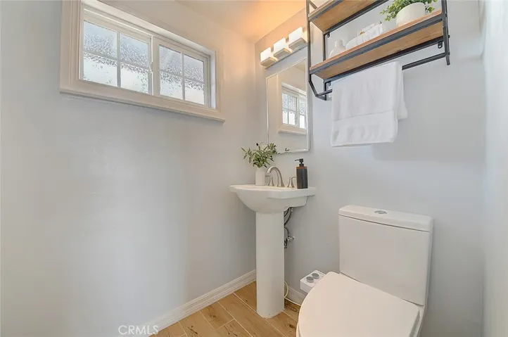 2044 W Spruce Avenue, Orange, California 92868