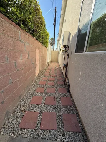 10867 Nettleton Street, Sun Valley, California 91352