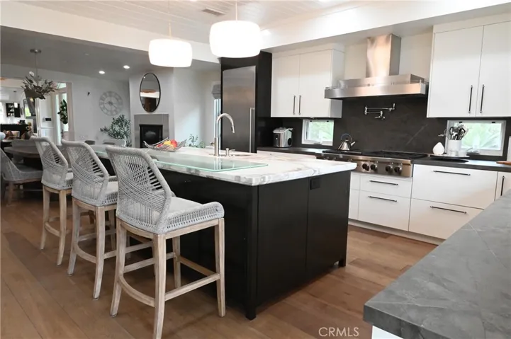 4 Sandbar, Corona Del Mar, California 92625