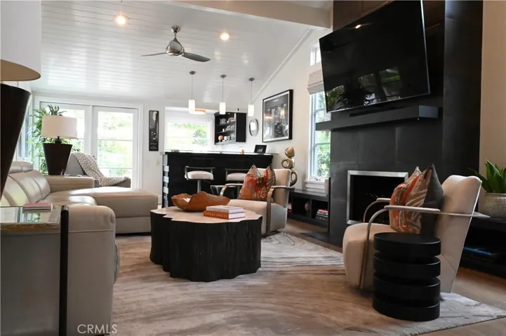 4 Sandbar, Corona Del Mar, California 92625