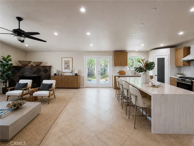 291 Hillandale Court, Riverside, California 92507