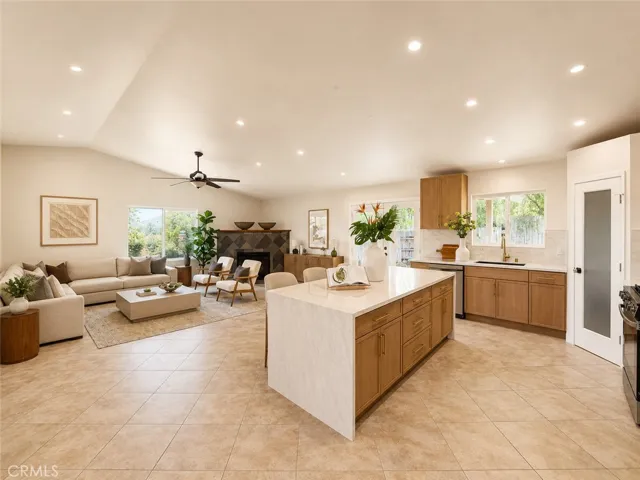 291 Hillandale Court, Riverside, California 92507