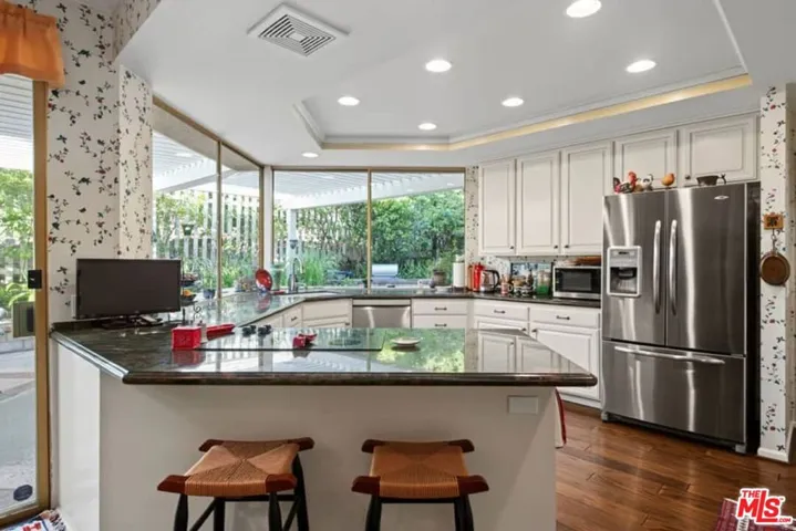 17161 Avenida De Santa Ynez, Pacific Palisades, California 90272