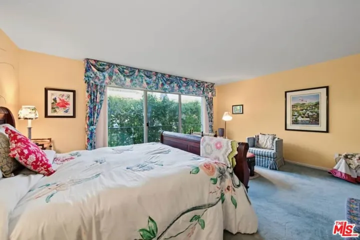 17161 Avenida De Santa Ynez, Pacific Palisades, California 90272