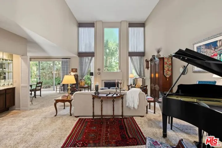 17161 Avenida De Santa Ynez, Pacific Palisades, California 90272