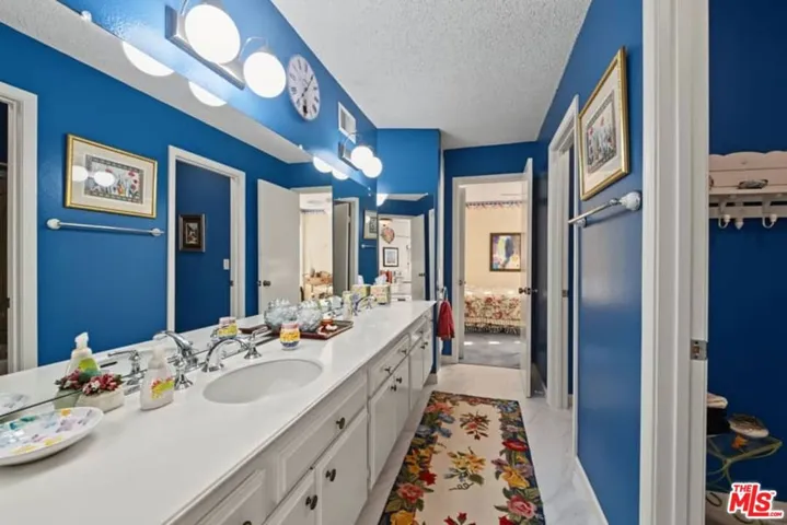 17161 Avenida De Santa Ynez, Pacific Palisades, California 90272