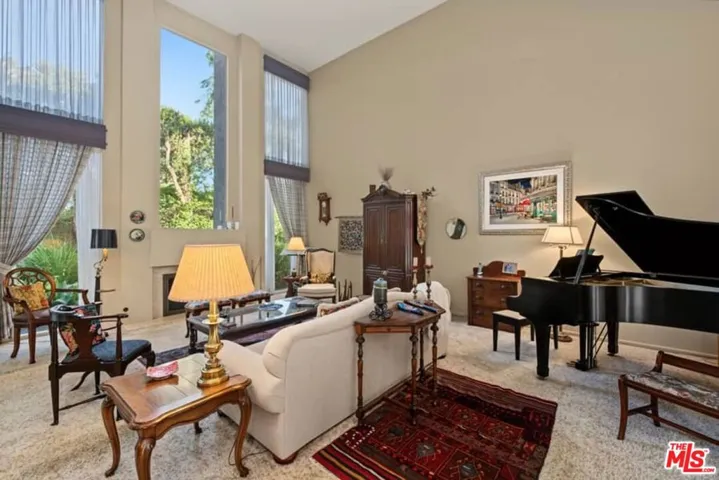 17161 Avenida De Santa Ynez, Pacific Palisades, California 90272