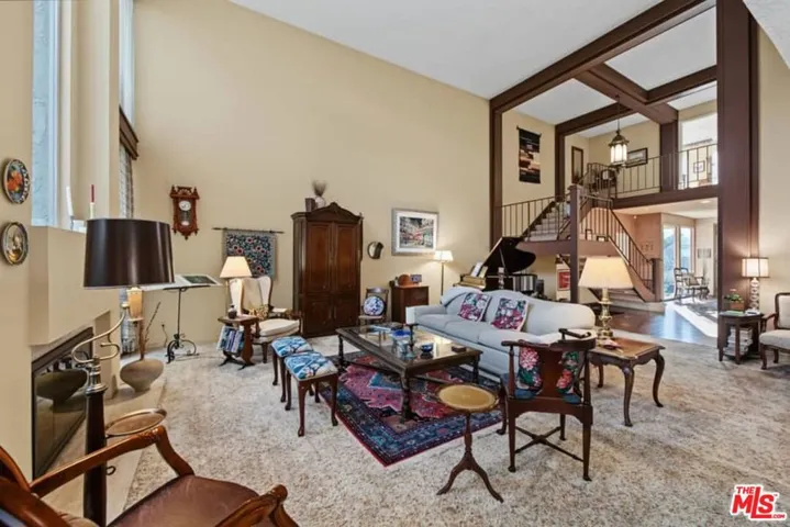 17161 Avenida De Santa Ynez, Pacific Palisades, California 90272