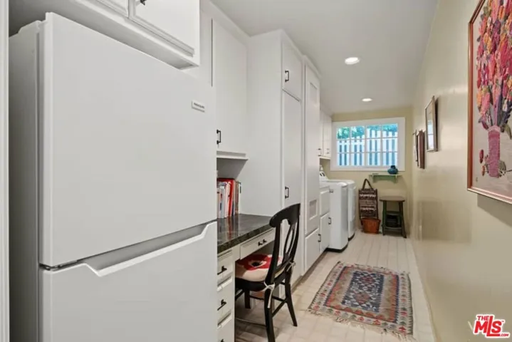 17161 Avenida De Santa Ynez, Pacific Palisades, California 90272