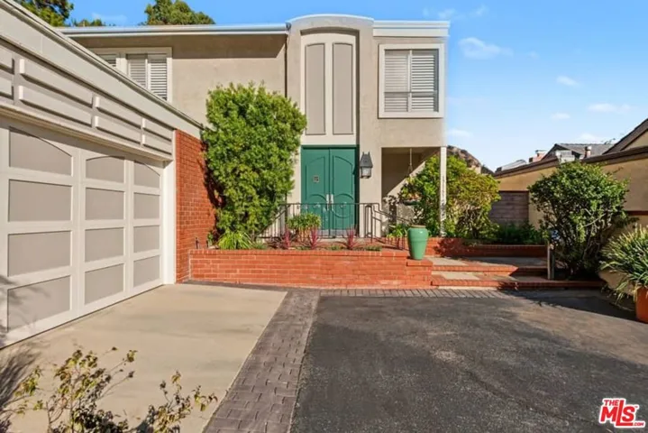 17161 Avenida De Santa Ynez, Pacific Palisades, California 90272