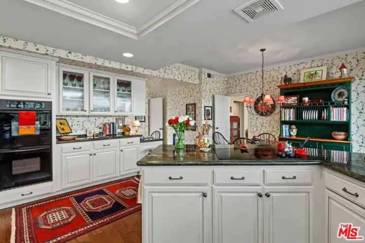 17161 Avenida De Santa Ynez, Pacific Palisades, California 90272