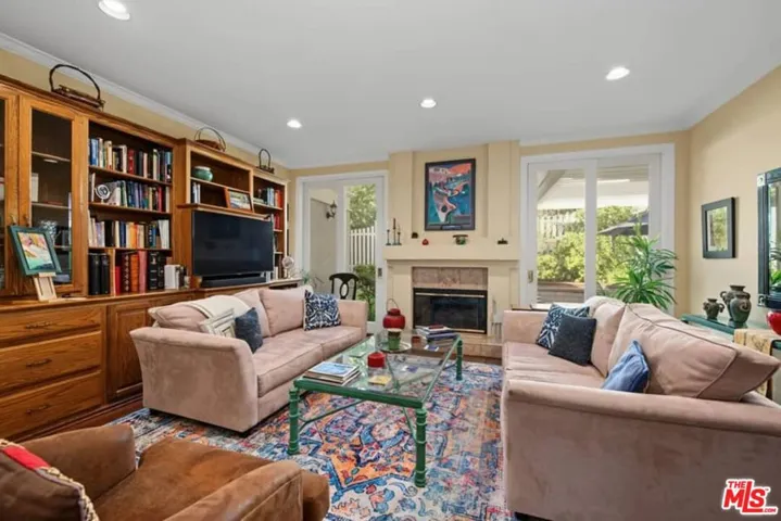 17161 Avenida De Santa Ynez, Pacific Palisades, California 90272