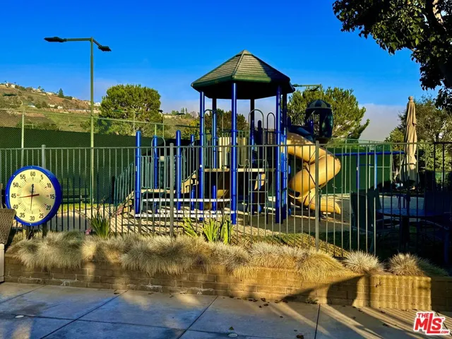 17161 Avenida De Santa Ynez, Pacific Palisades, California 90272