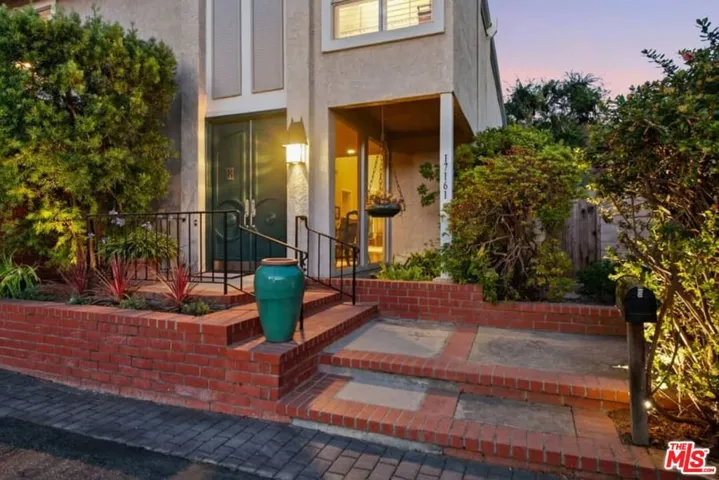 17161 Avenida De Santa Ynez, Pacific Palisades, California 90272