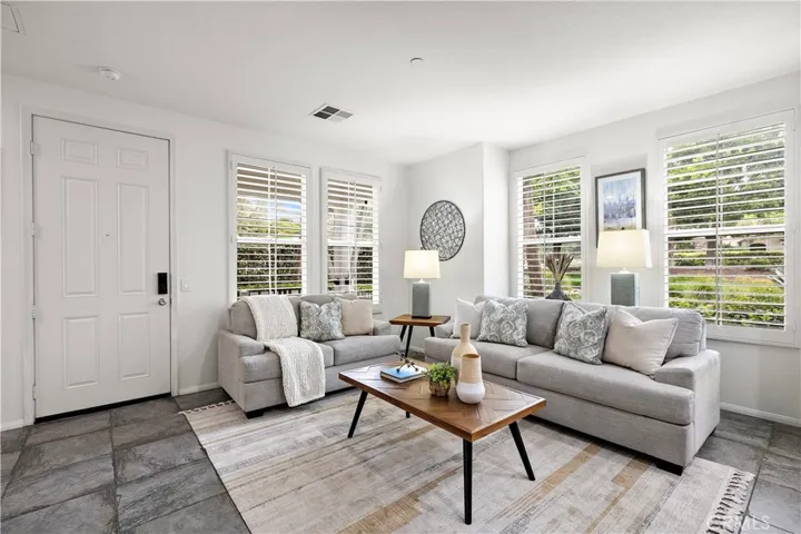 1 Quartz, Ladera Ranch, California 92694