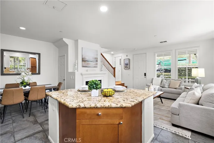 1 Quartz, Ladera Ranch, California 92694