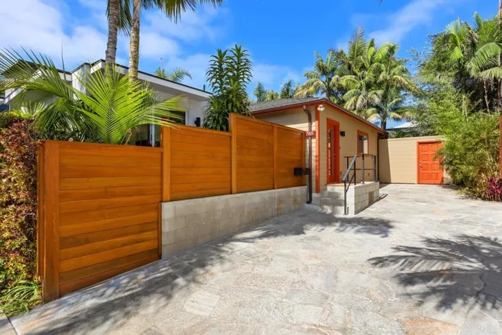 765 67 2nd Street, Encinitas, California 92024