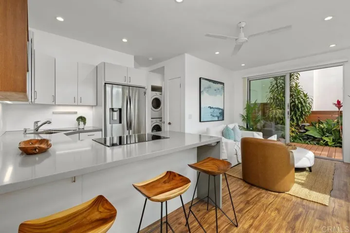 765 67 2nd Street, Encinitas, California 92024