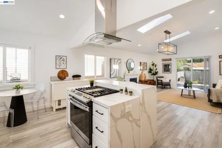 2579 Jacobs St, Hayward, California 94541
