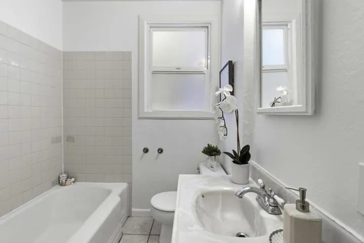 1545 Alameda De Las Pulgas, San Carlos, California 94070