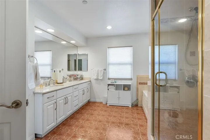 2753 Piedmont 6, Glendale, California 91020