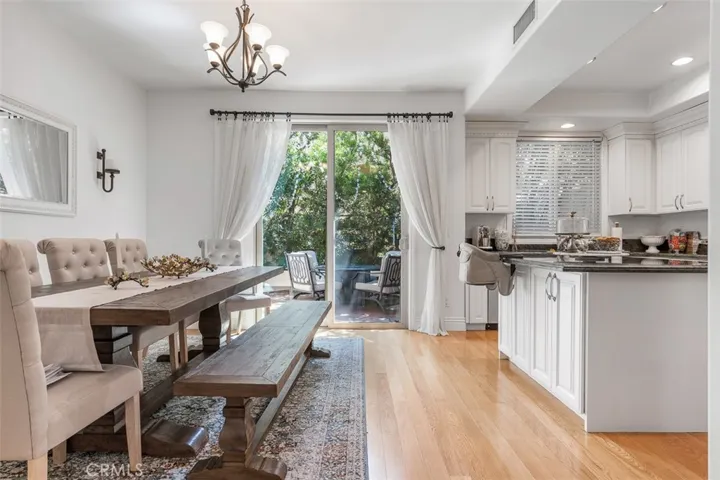 2753 Piedmont 6, Glendale, California 91020