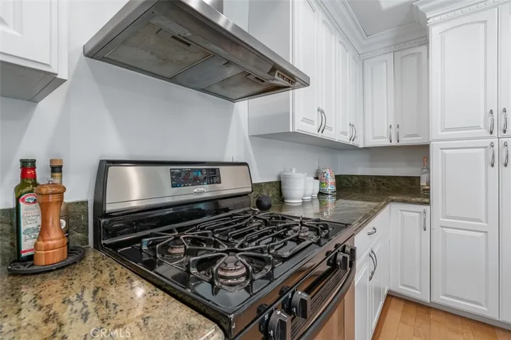 2753 Piedmont 6, Glendale, California 91020