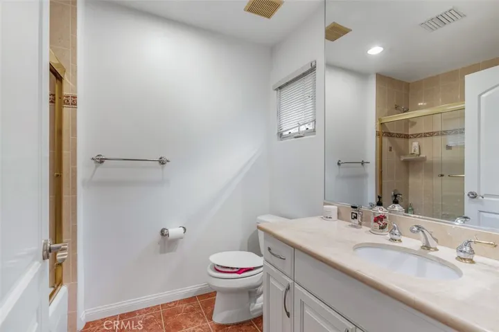 2753 Piedmont 6, Glendale, California 91020