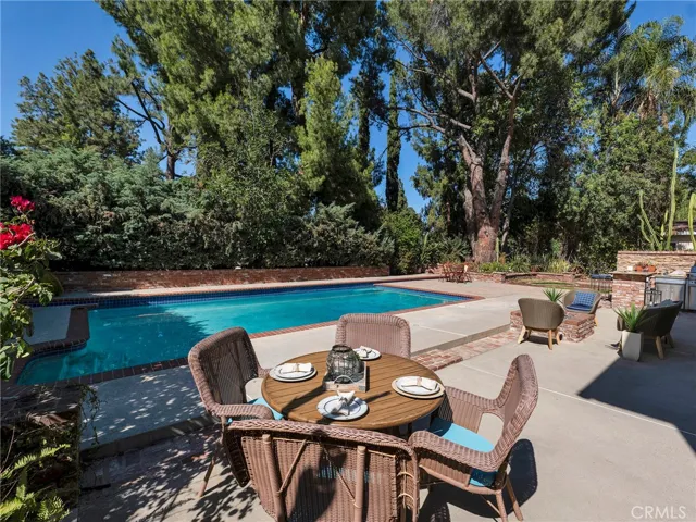 19207 Olympia, Porter Ranch, California 91326
