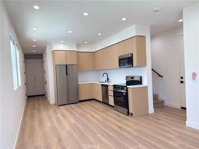 4121 Lafayette Place D, Culver City, California 90232