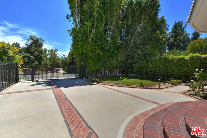 14713 Valleyheart Drive, Los Angeles, California 91403