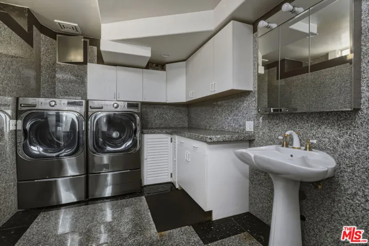 14713 Valleyheart Drive, Los Angeles, California 91403