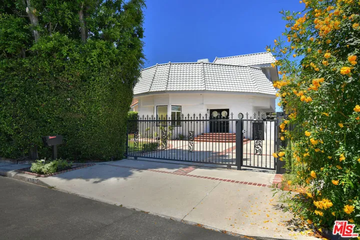14713 Valleyheart Drive, Los Angeles, California 91403
