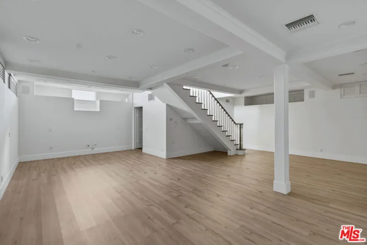14713 Valleyheart Drive, Los Angeles, California 91403