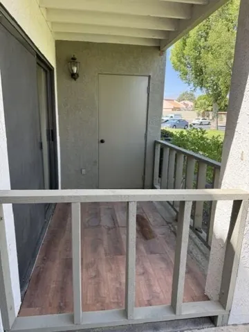 1911 patio