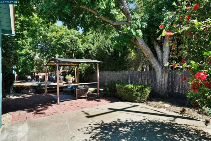 1607 Lynwood Dr, Concord, California 94521