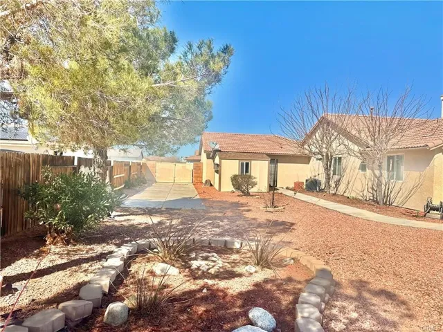 21245 Cask Court, Apple Valley, California 92308